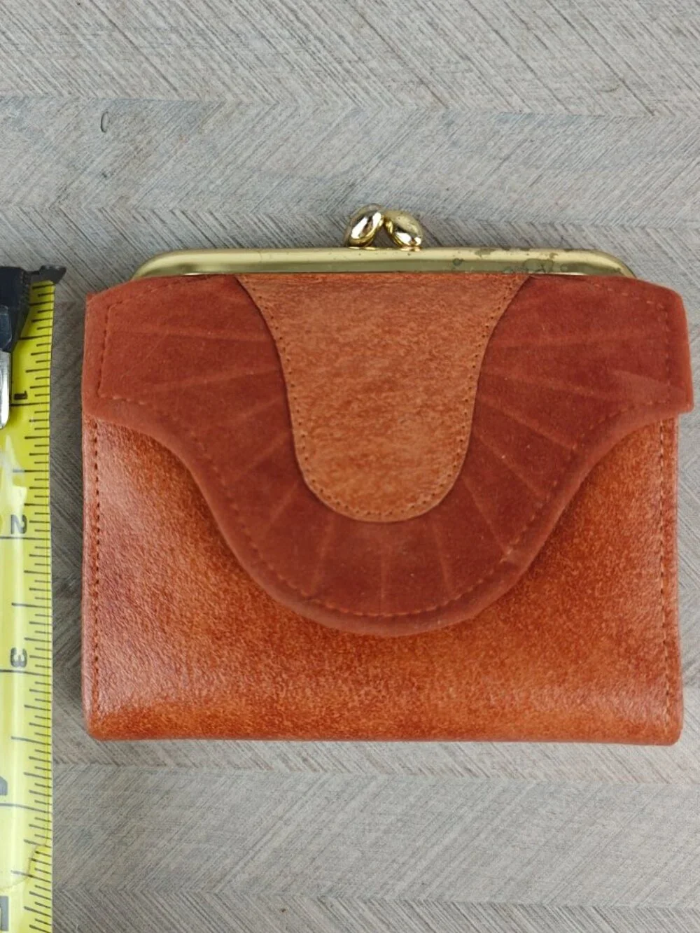 NEW Vintage Princess Gardner Cowhide Leather Kisslock Coin Purse Wallet
